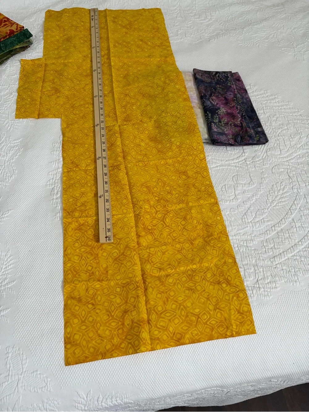 Batik fabric 100% cotton large remnant lot quilting crafts sewing